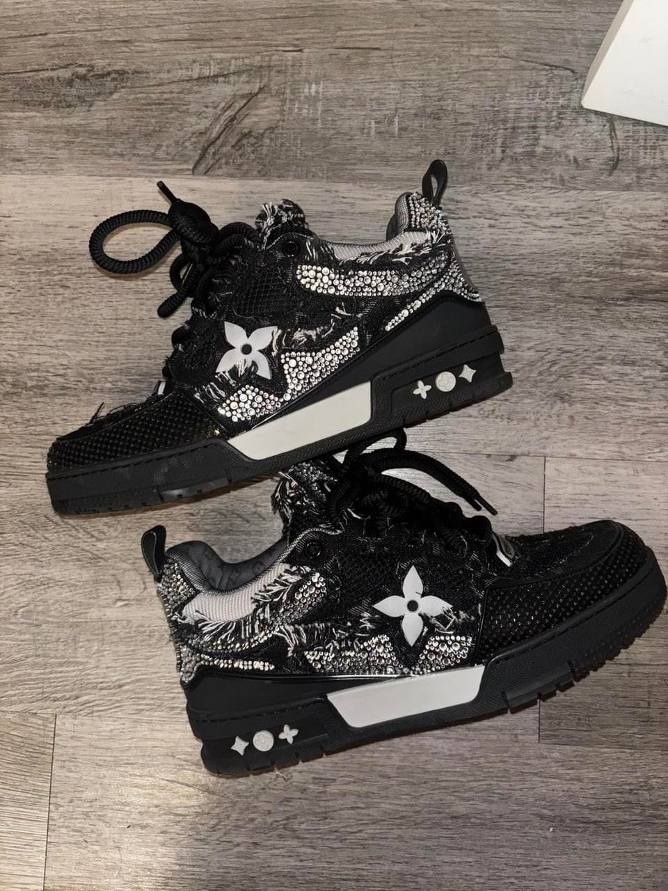 Customer photo review of Louis Vuitton Skate Trainer Swarovski Black