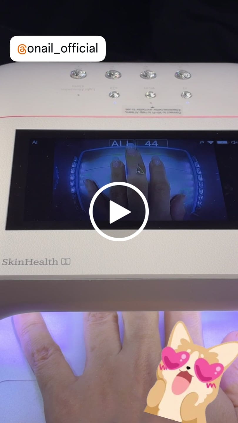 Customer video review of Skin Health No.1 AI Nail Lamp