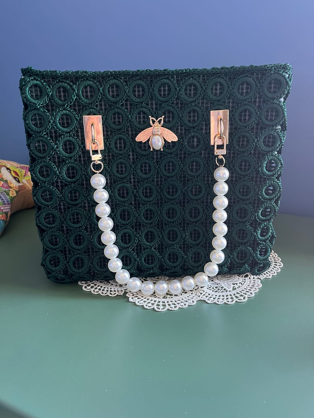 Customer photo review of CrochetPark™ Pearl Bee Crochet Bag Kit