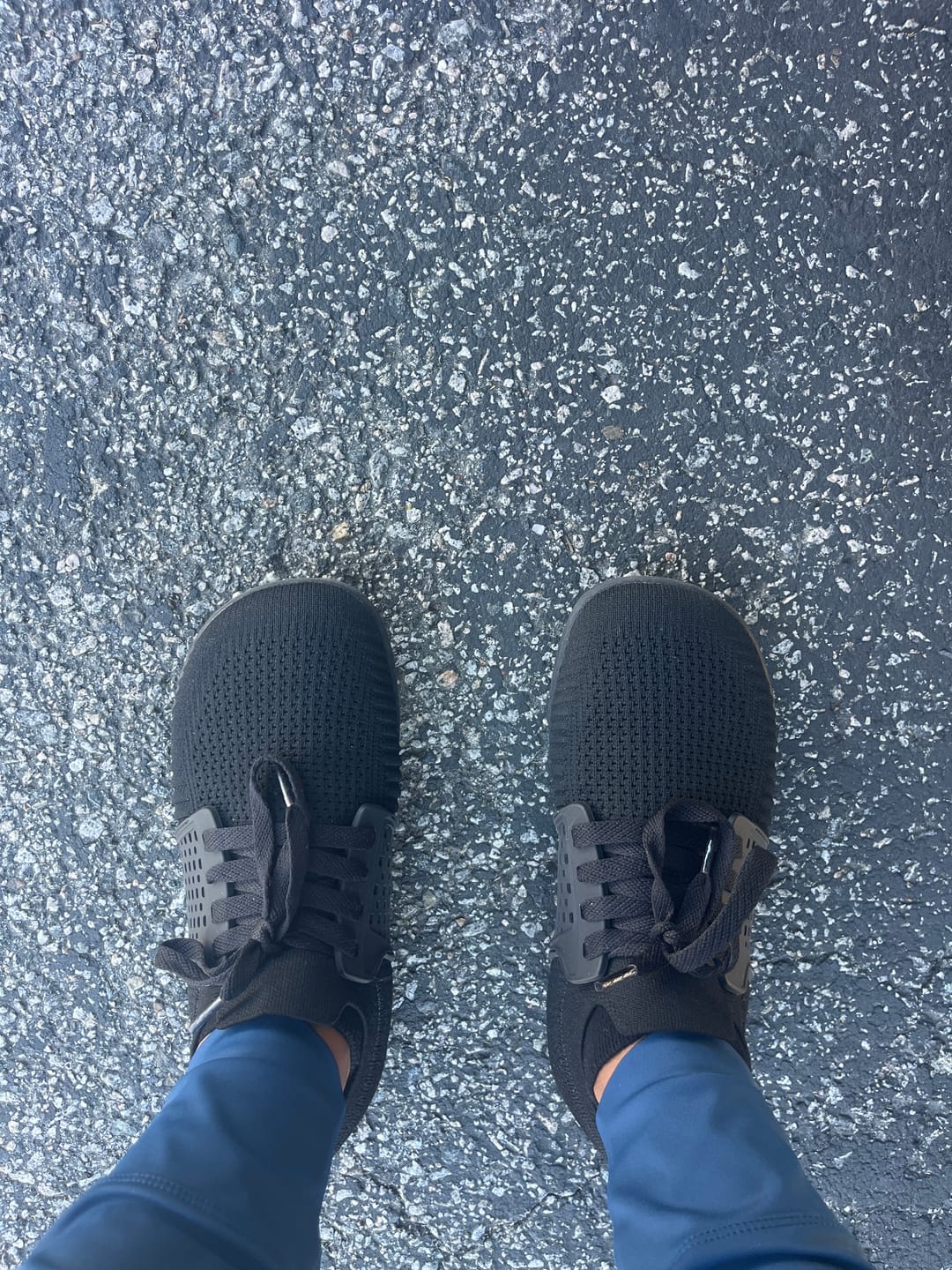 Customer photo review of Broom - Barefoot Shoes
