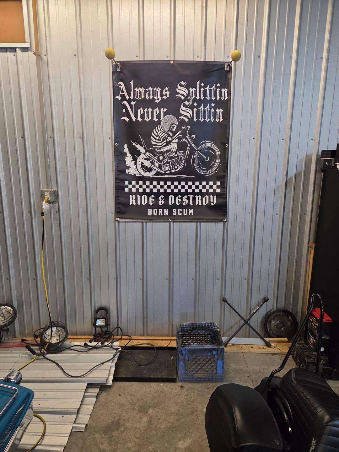 Customer photo review of ALWAYS SPLITTIN BANNER