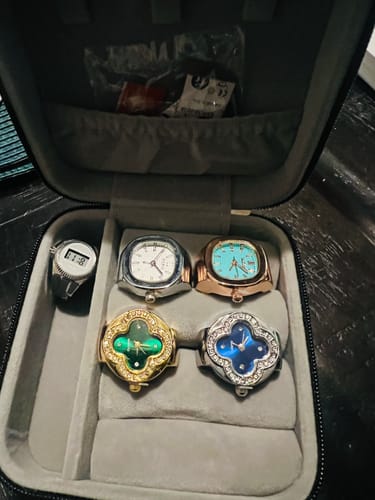 Customer photo review of BOZHI JEWELRY BOX