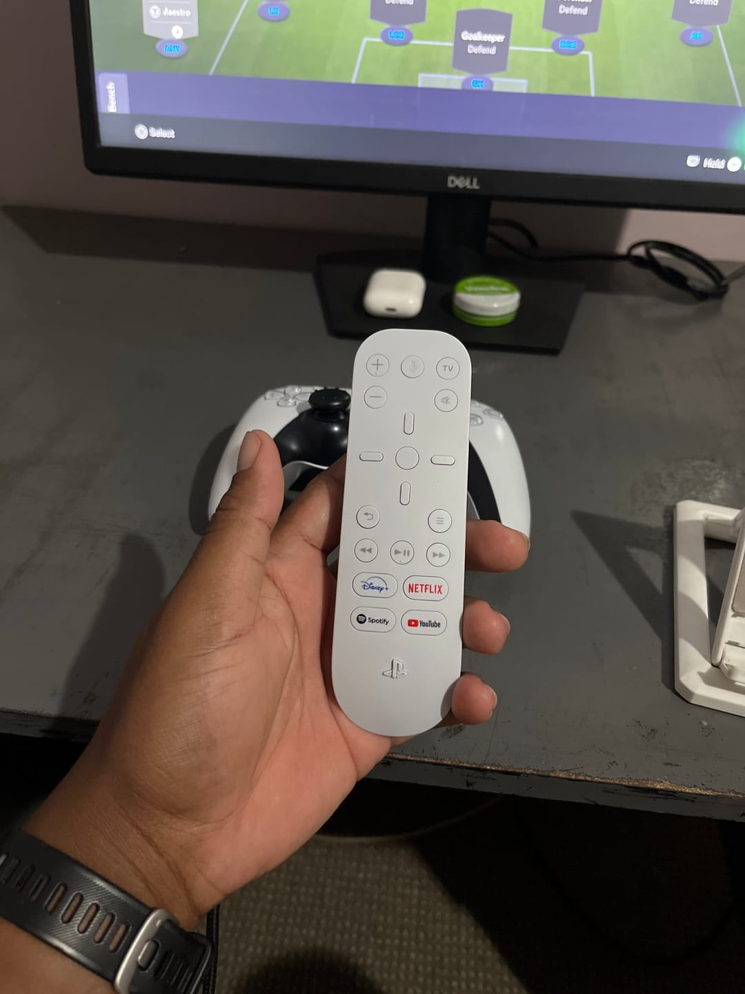 Customer photo review of PS5 Media Remote - Glacier White