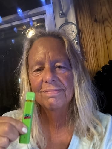 Customer photo review of THCP Paradise Punch Vape