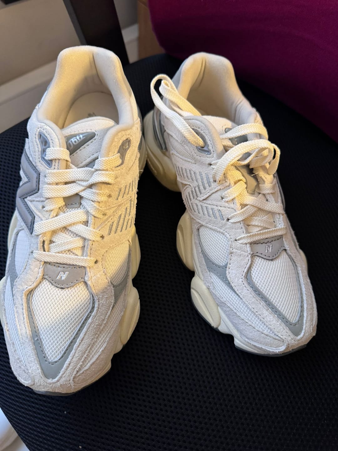 Customer photo review of New Balance 9060 Sea Salt with Concrete and Silver Metallic U9060ECA