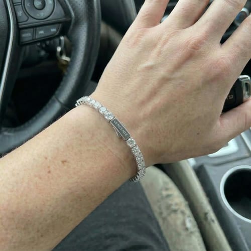 Customer photo review of Tennis Bracelet 5mm (White Gold)