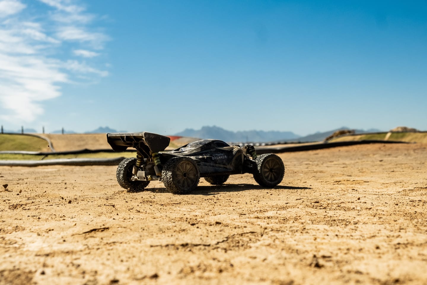 Customer photo review of Rlaarlo Storm Breaker 1/10 Carbon Fiber Brushless RTR 4WD Buggy | SBK10