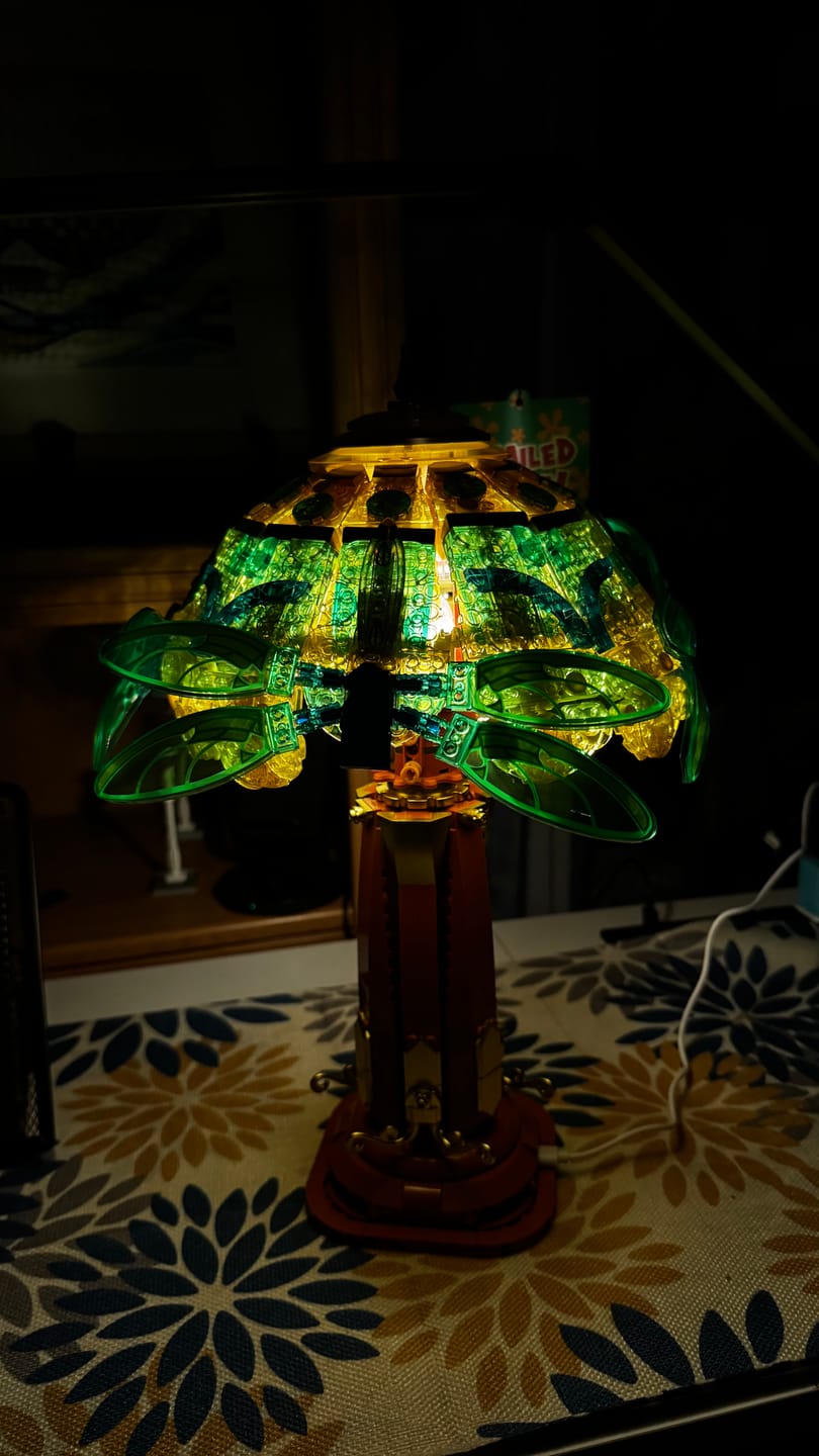 Customer photo review of Pantasy Stained Glass Table Lamp 85042