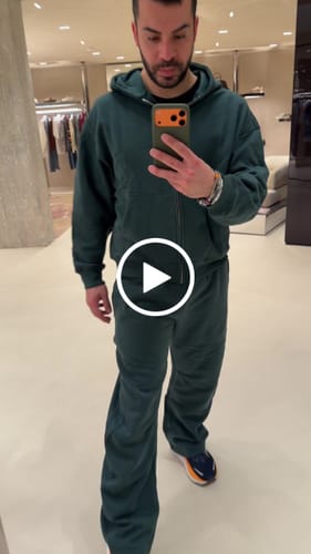 Customer video review of Sweatpants Wide Fit Blanks 330GSM Forest Green