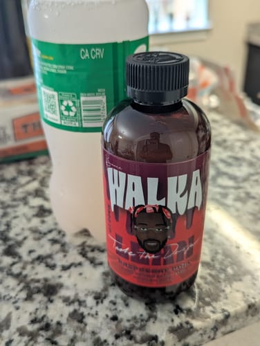 Customer photo review of SAUCE WALKA'S RASPBERRY PINA LEAN
