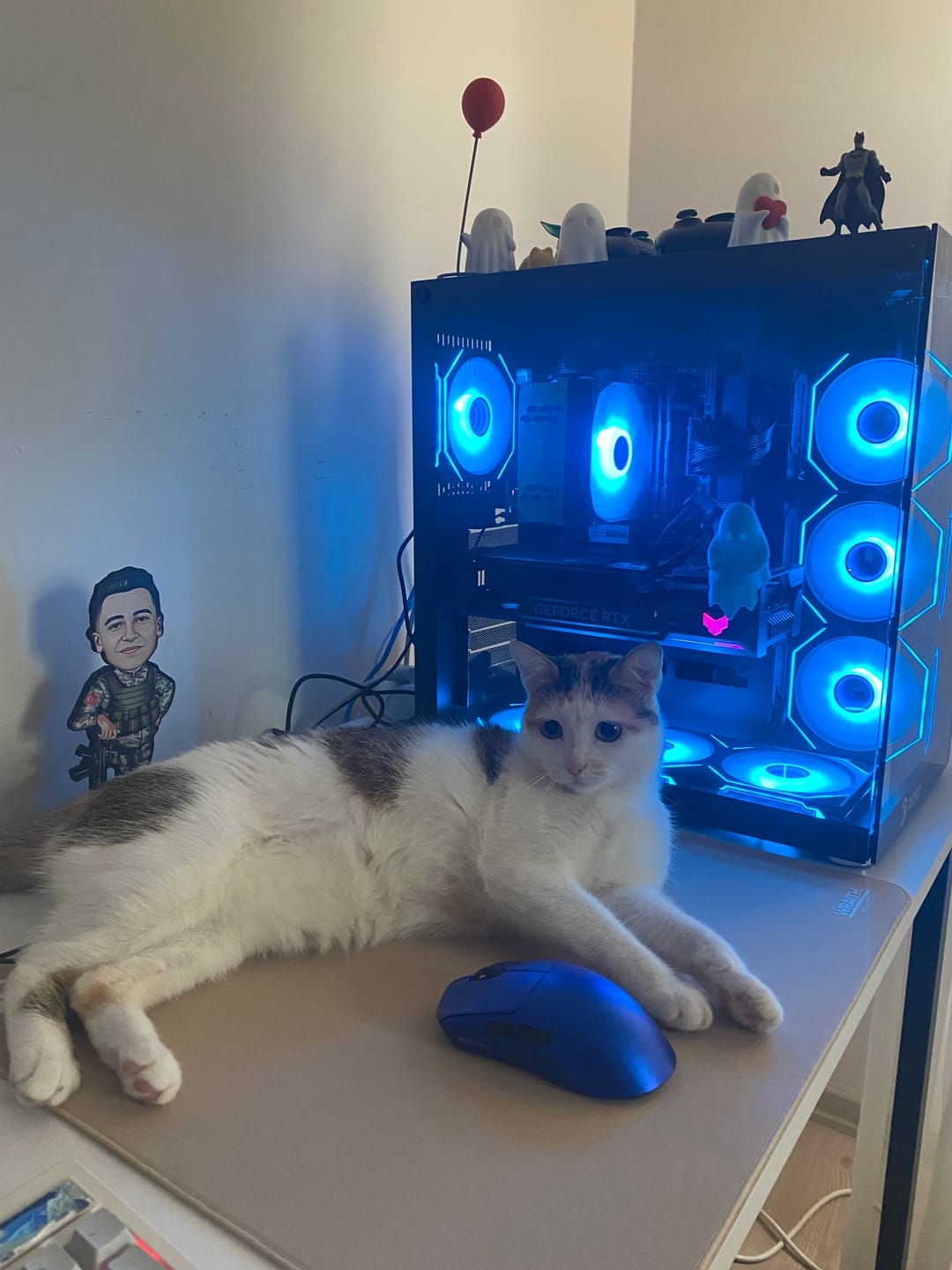 Customer photo review of RAWM Leviathan V4 Wireless Mouse