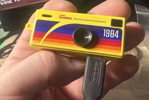 Customer photo review of PocketPik Retro Keychain Camera