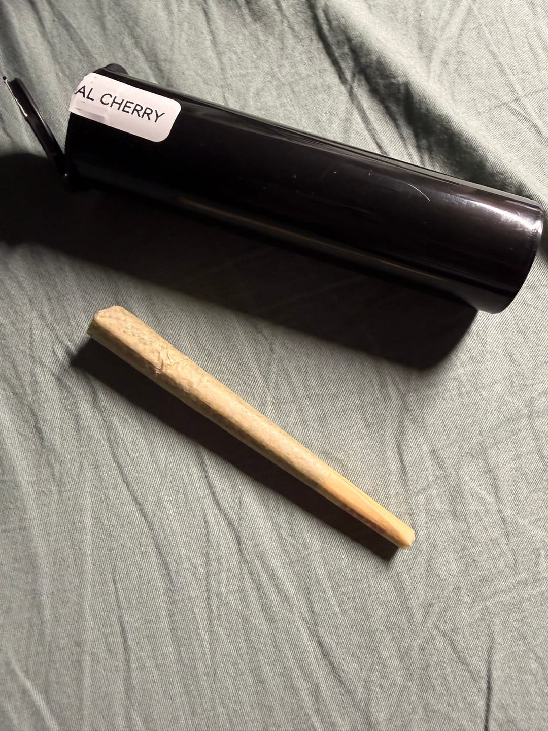 Customer photo review of Royal Cherry Pre-Rolls - 6ct.