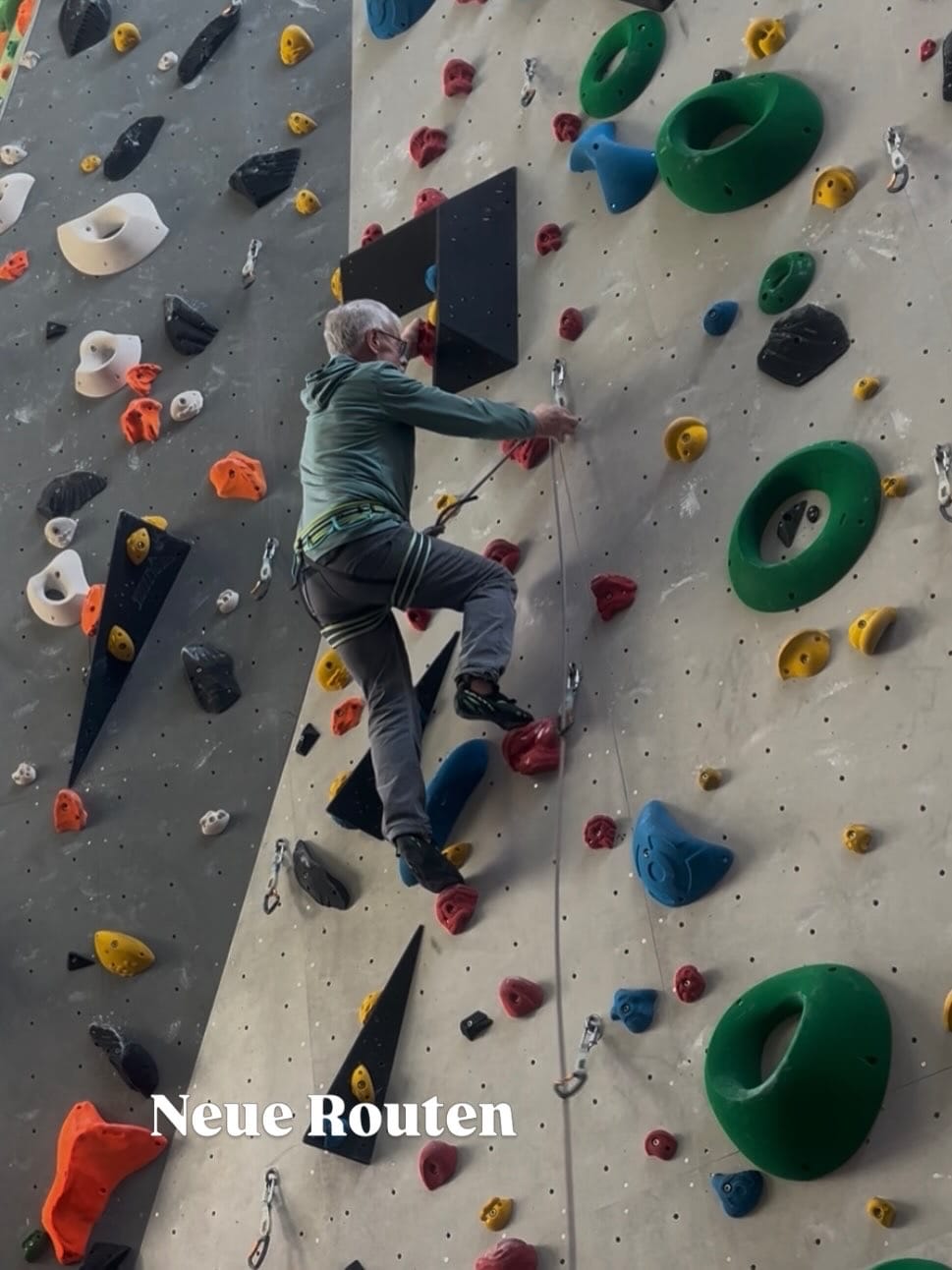 Customer photo review of Lightweight Herren drirelease® Hoodie