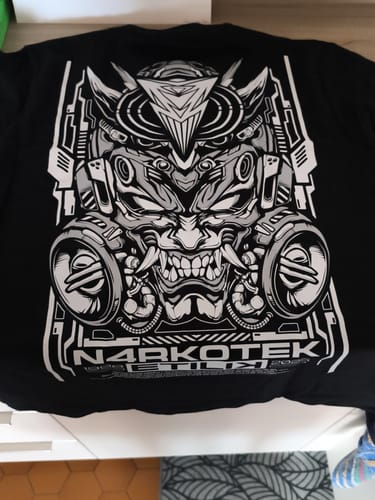 Customer photo review of Etilik x Narkotek - T-shirt