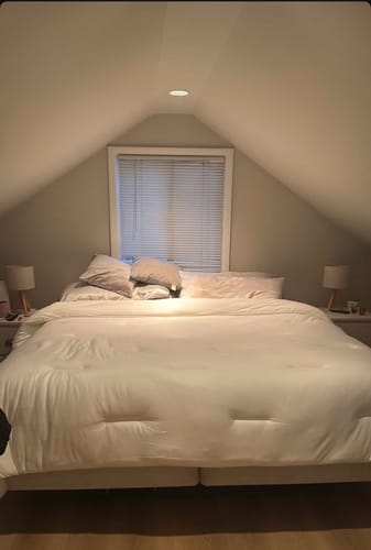 Customer photo review of MarshMellow Comforter