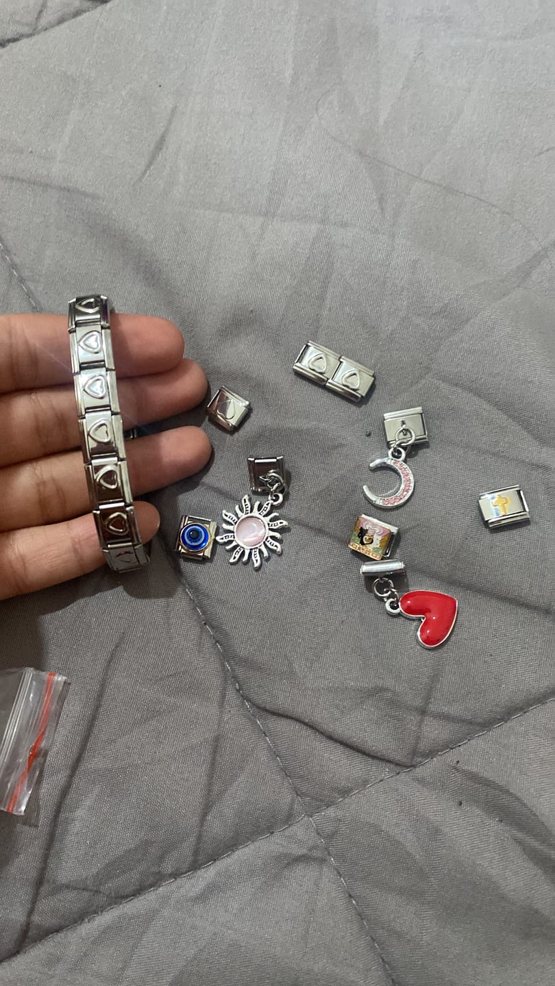 Customer photo review of Pulsera Italiana Clásica para Charms