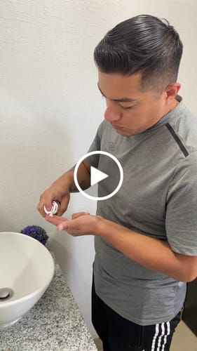 Customer video review of Crema Facial 5 en 1
