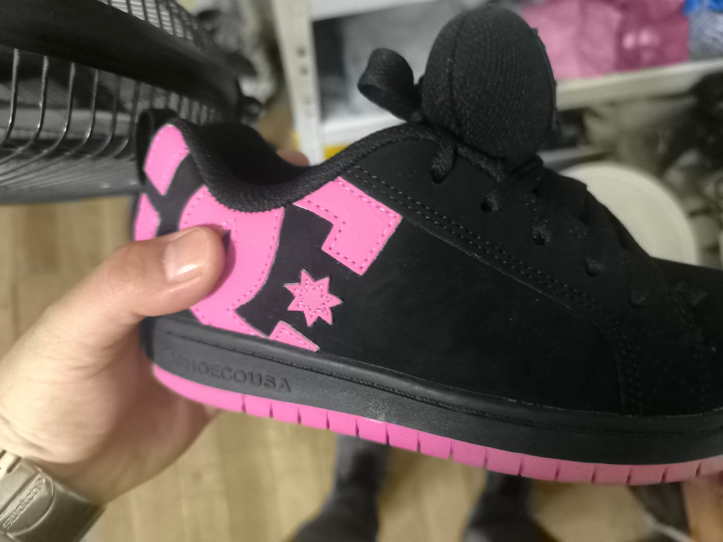 Customer photo review of Zapatillas Dc Court Graffik Niños Negro