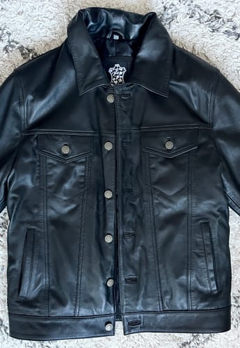 Customer photo review of Fernando Mens Black Real Leather Trucker Jacket