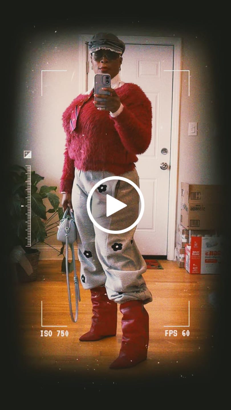 Customer video review of Aelfric Eden Floral Embroidery Baggy Barrel Sweatpants