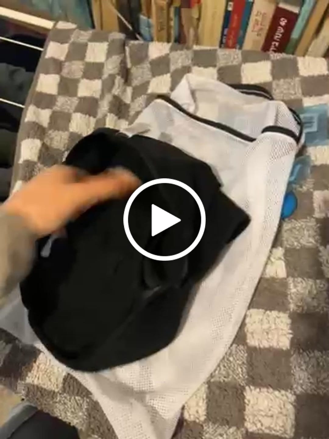 Customer video review of ביקיני קלאסי - ספיגה סופר