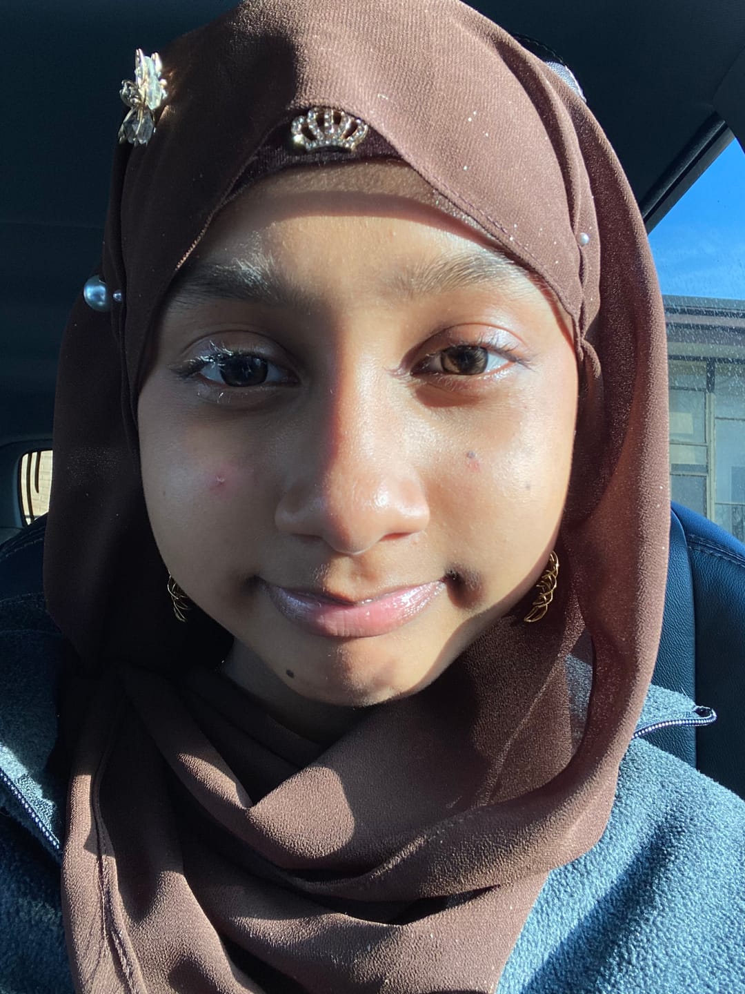 Customer photo review of Hinata Fresh Hazel Brown Prescription Colored Contact Lenses
