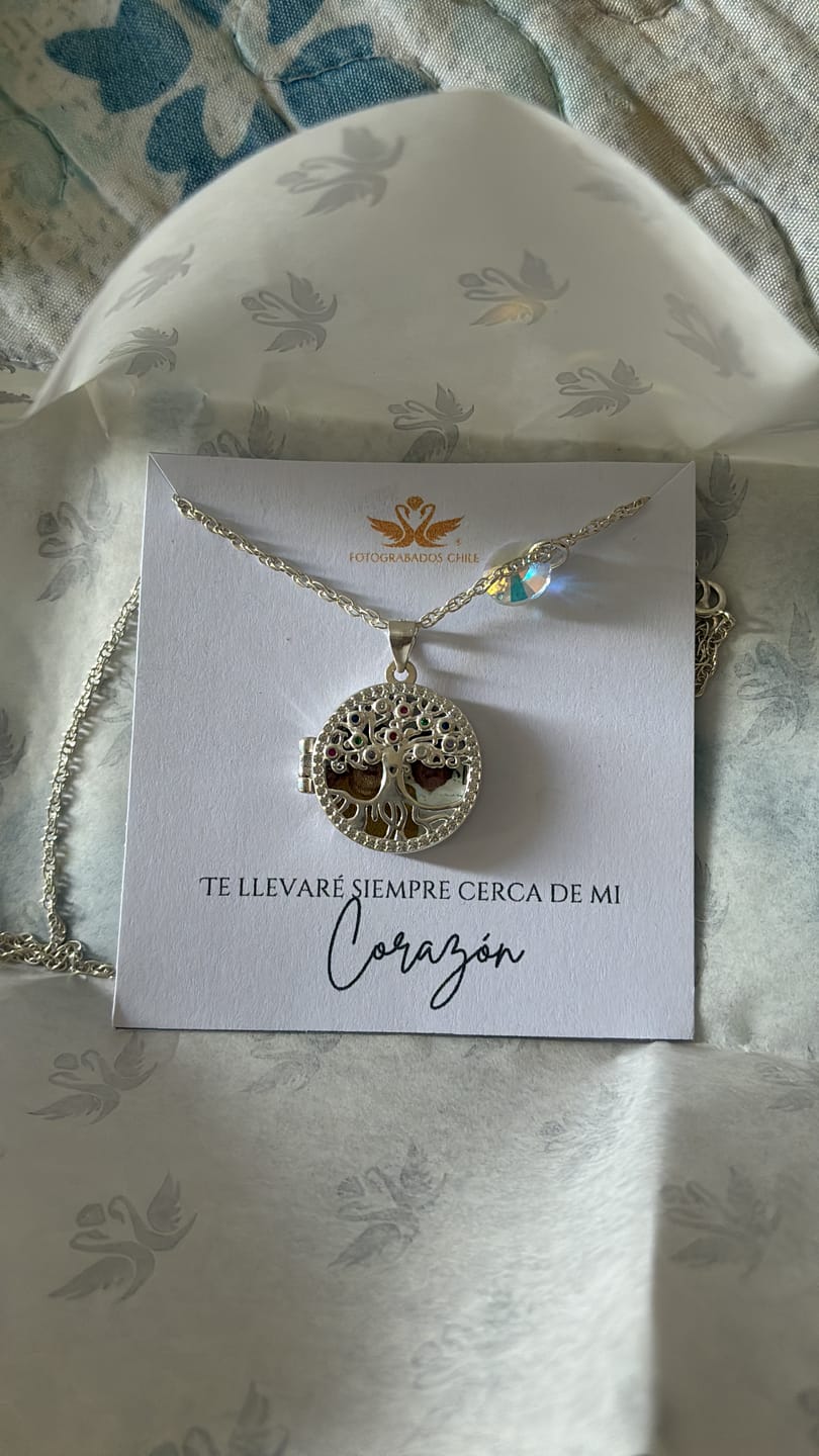 Customer photo review of Relicario Árbol de la vida