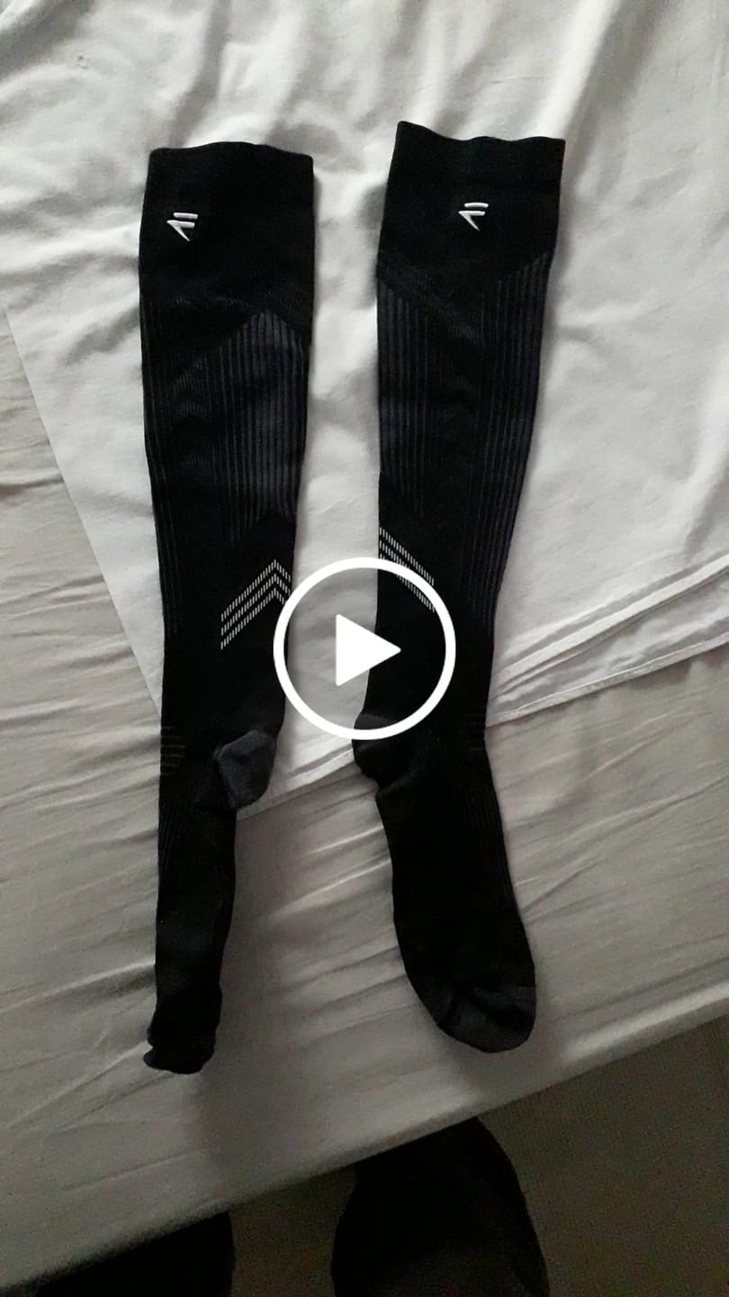 Customer video review of Chaussettes de compression Flytex V2