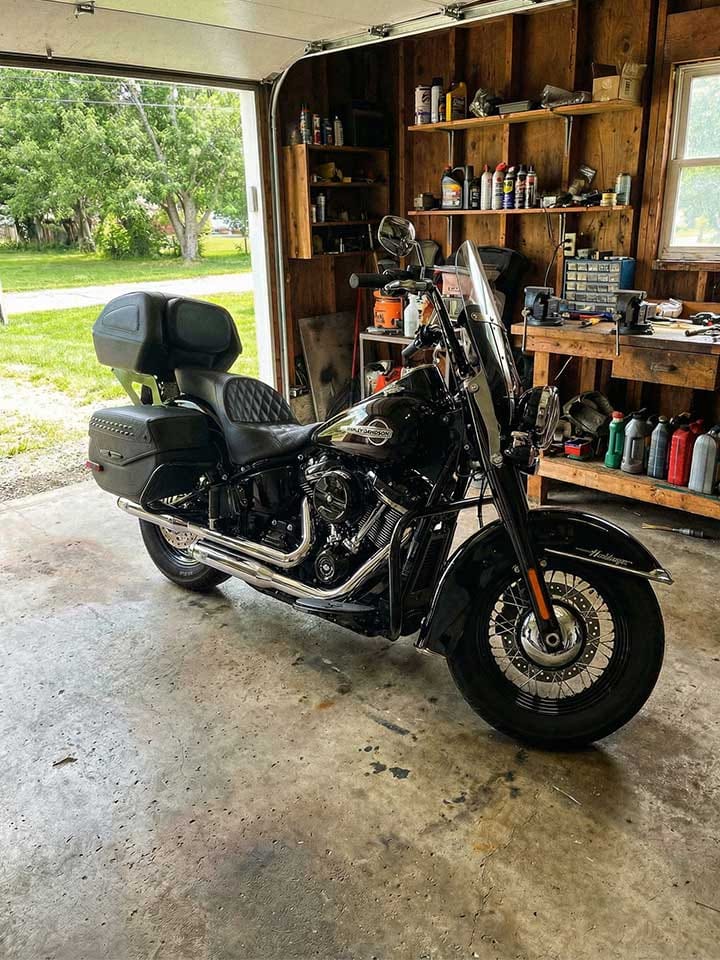 Customer photo review of 42L - Challenger XL Leather Wrapped Hard Motorcycle Trunk for Harley Davidson