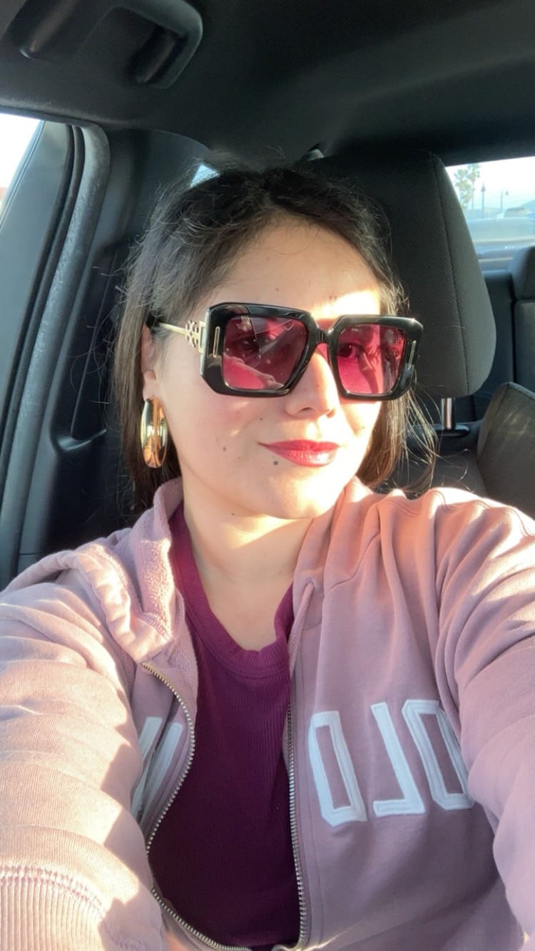 Customer photo review of Chunky Hollow Hoop Earrings