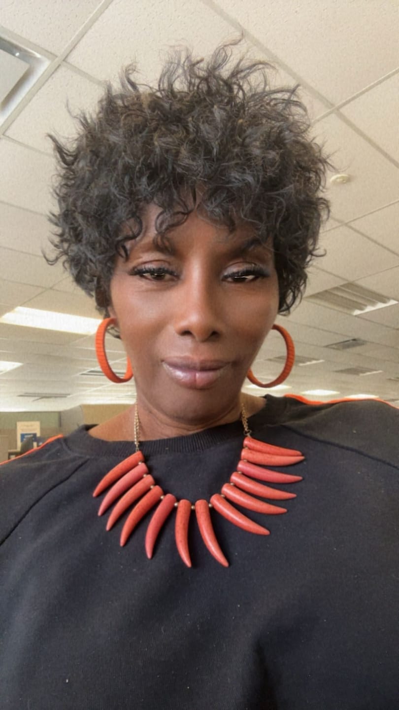 Customer photo review of Sensationnel Dashly Full Wig - UNIT 25