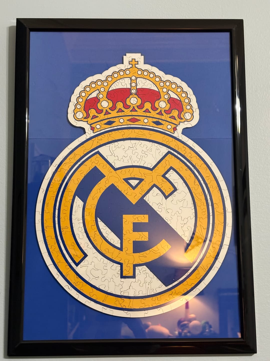 Customer photo review of Real Madrid CF® Logo - Wooden Puzzle