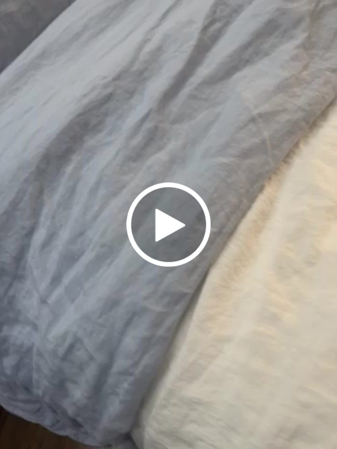 Customer video review of Sömn Linen Flat Sheet