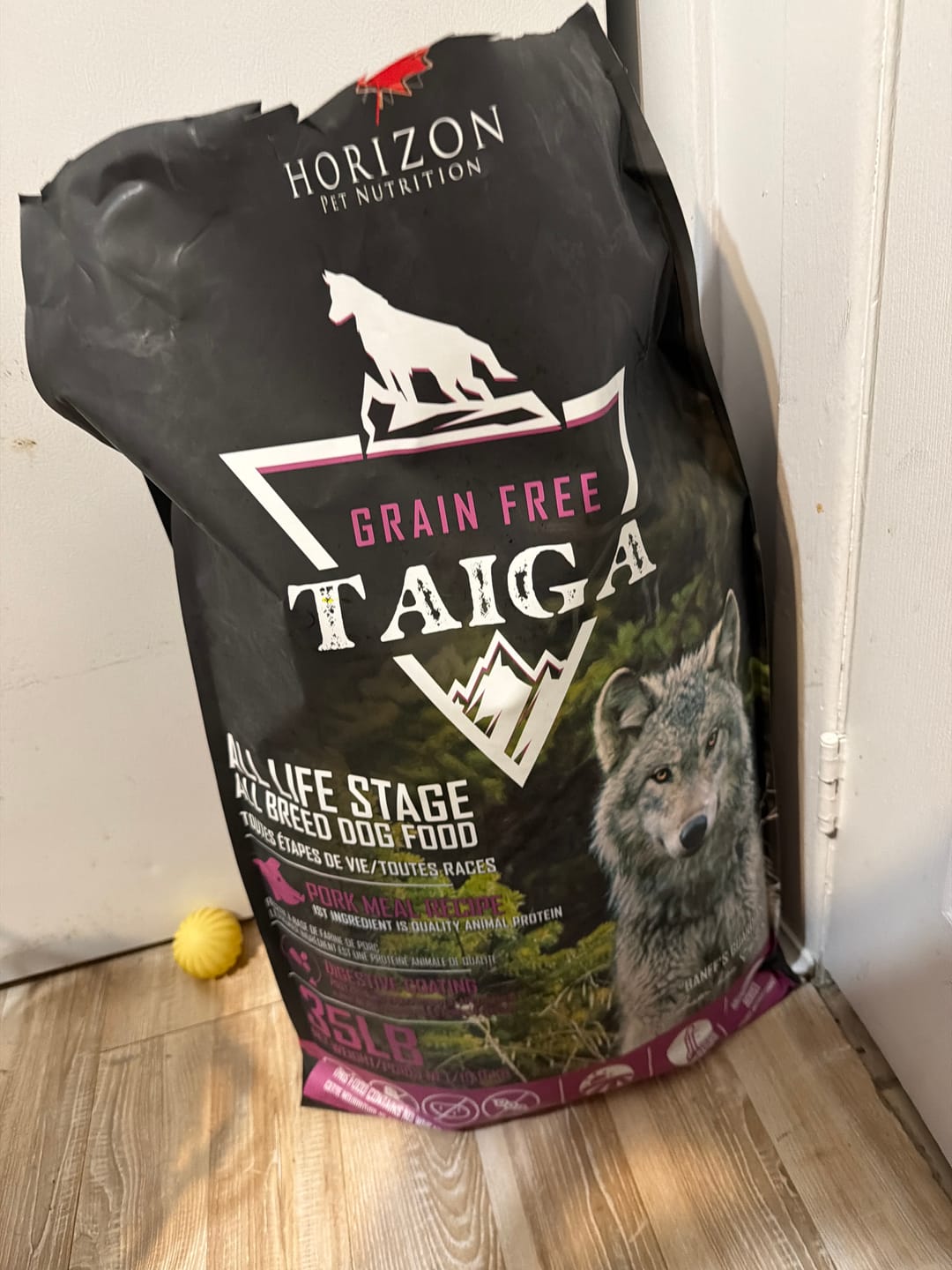 Customer photo review of Horizon Taiga - Nourriture pour chien économique 35 lbs