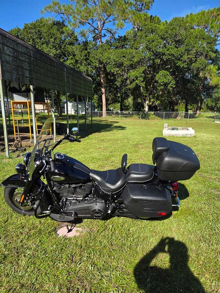 Customer photo review of 44L - Premium Extra Large Leather Wrapped Hard Motorcycle Trunk for Harley Davidson