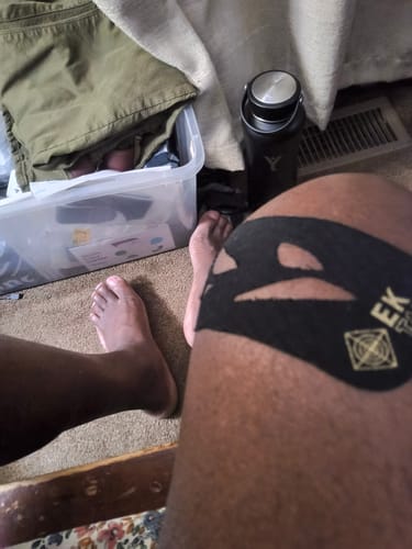Customer photo review of Easy Kinesiology Tape (30-Day Supply)