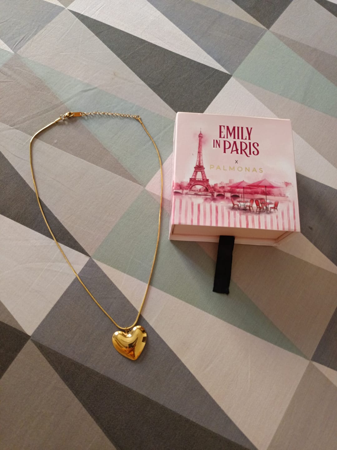 Customer photo review of Golden Heart Charm Chain Necklace