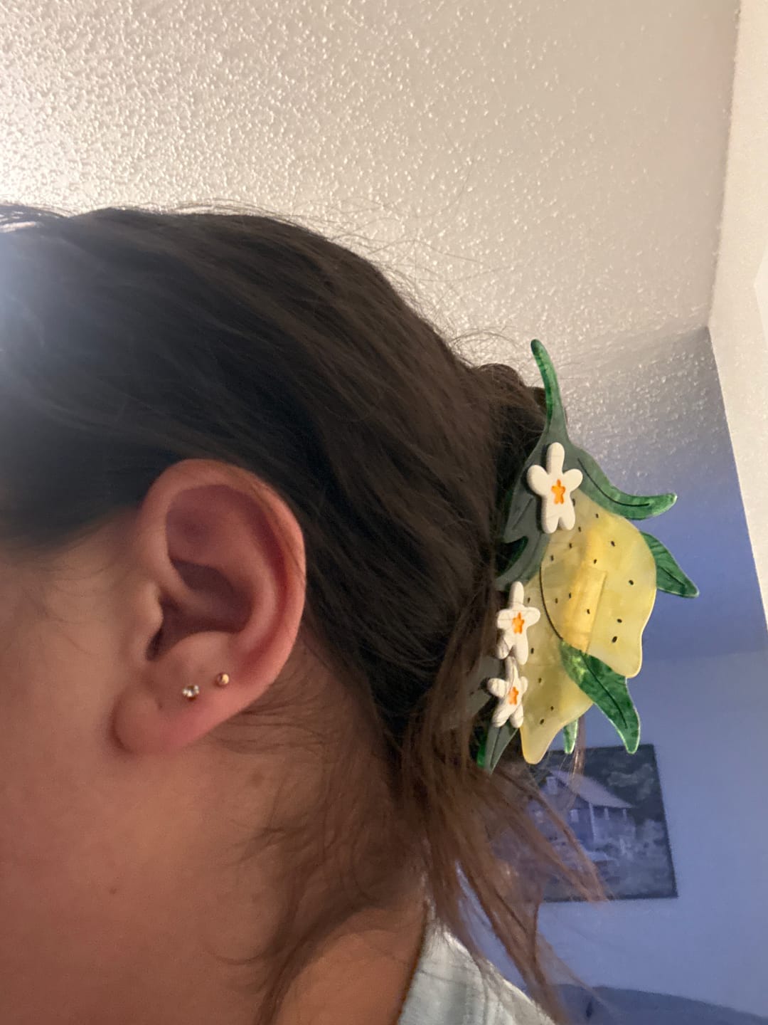 Customer photo review of XL Lemon and Flowers Hair Claw Clip