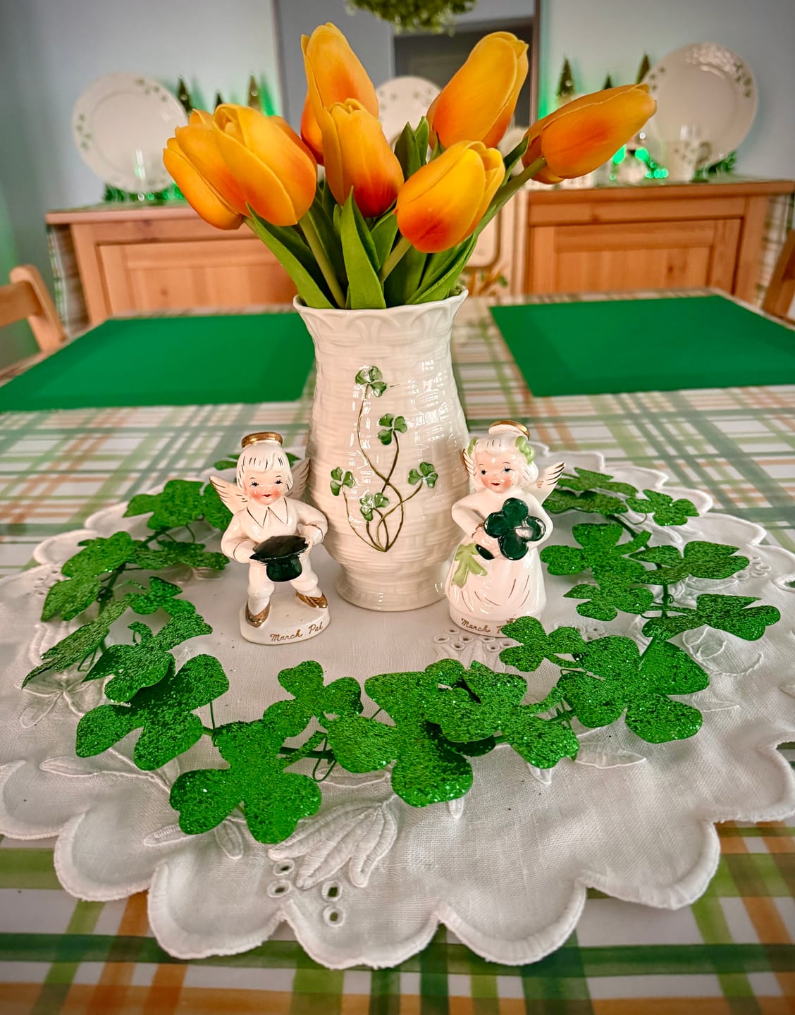 Customer photo review of Belleek Classic Kylemore 7" Vase
