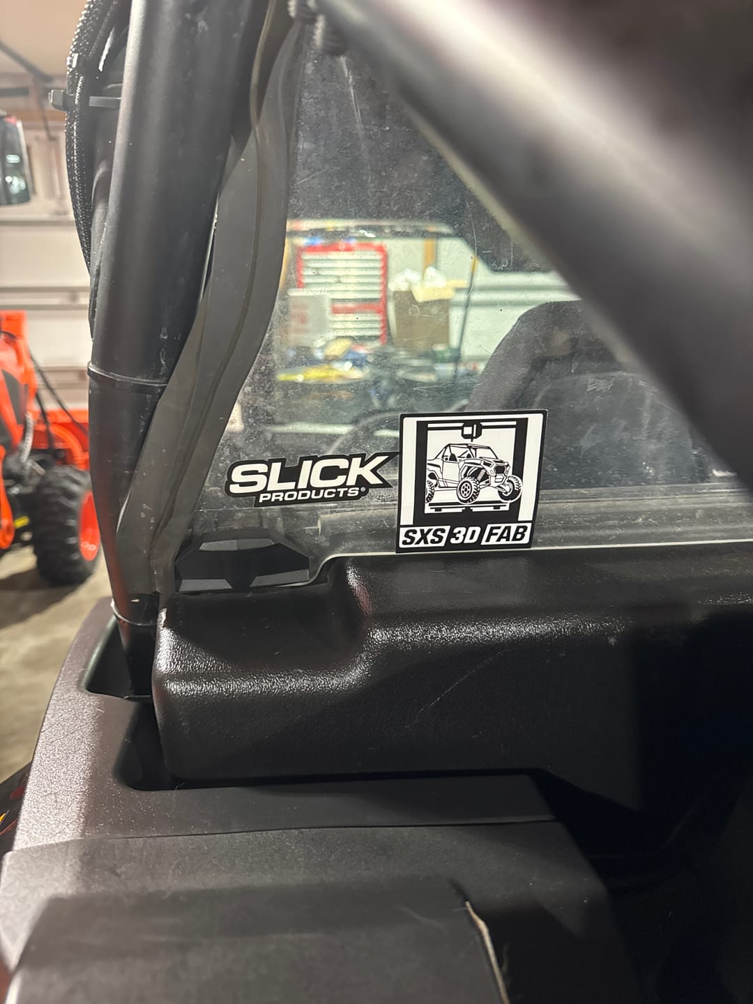 Customer photo review of Grill Logo Badge – Polaris RZR XP 1000 (2024–2026)