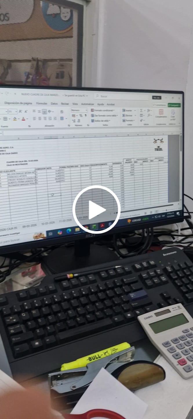 Customer video review of Monitor MSI Pro MP242L 24" - FHD 1920x1080 - 100Hz - IPS - HDMI DP - Anti-Glare - Negro 9S6-3PD5CT-004