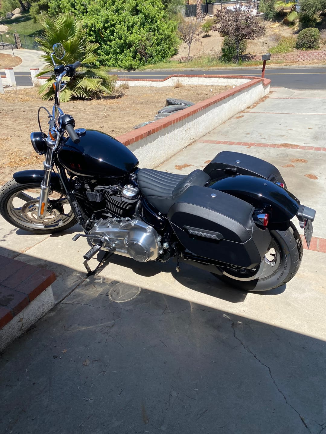 Customer photo review of 32L - Darkin Large Quick Mount Leather Wrapped Hard Saddlebags for Harley Softail Standard FXST