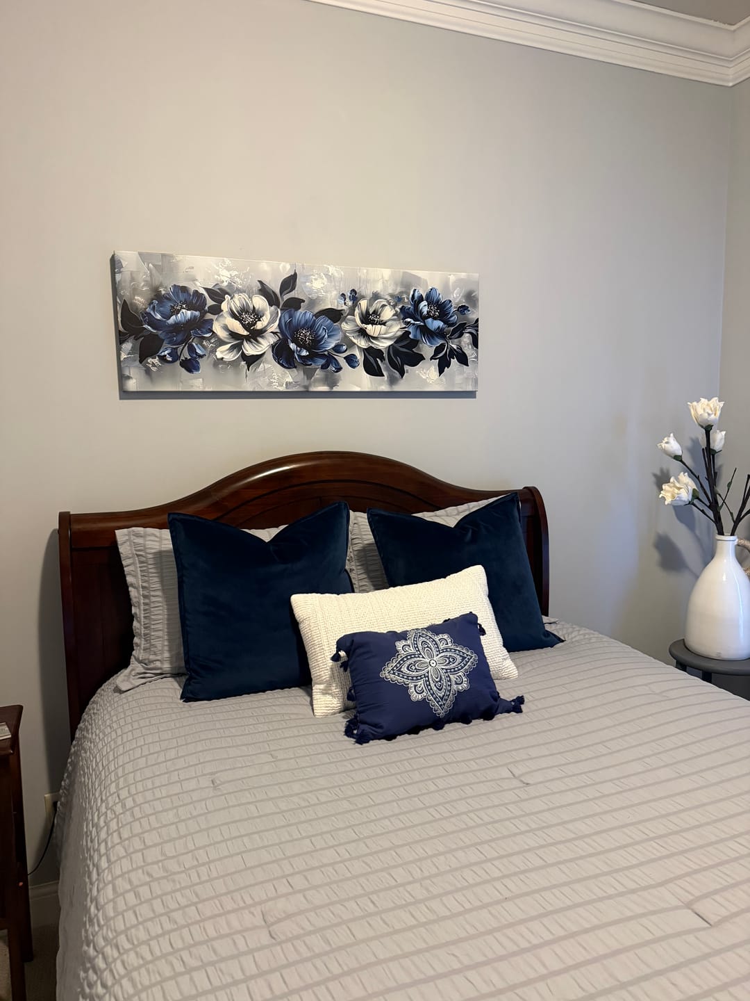 Customer photo review of Navy Blue Grey White Floral Above Bed Horizontal Framed Canvas Wall Art