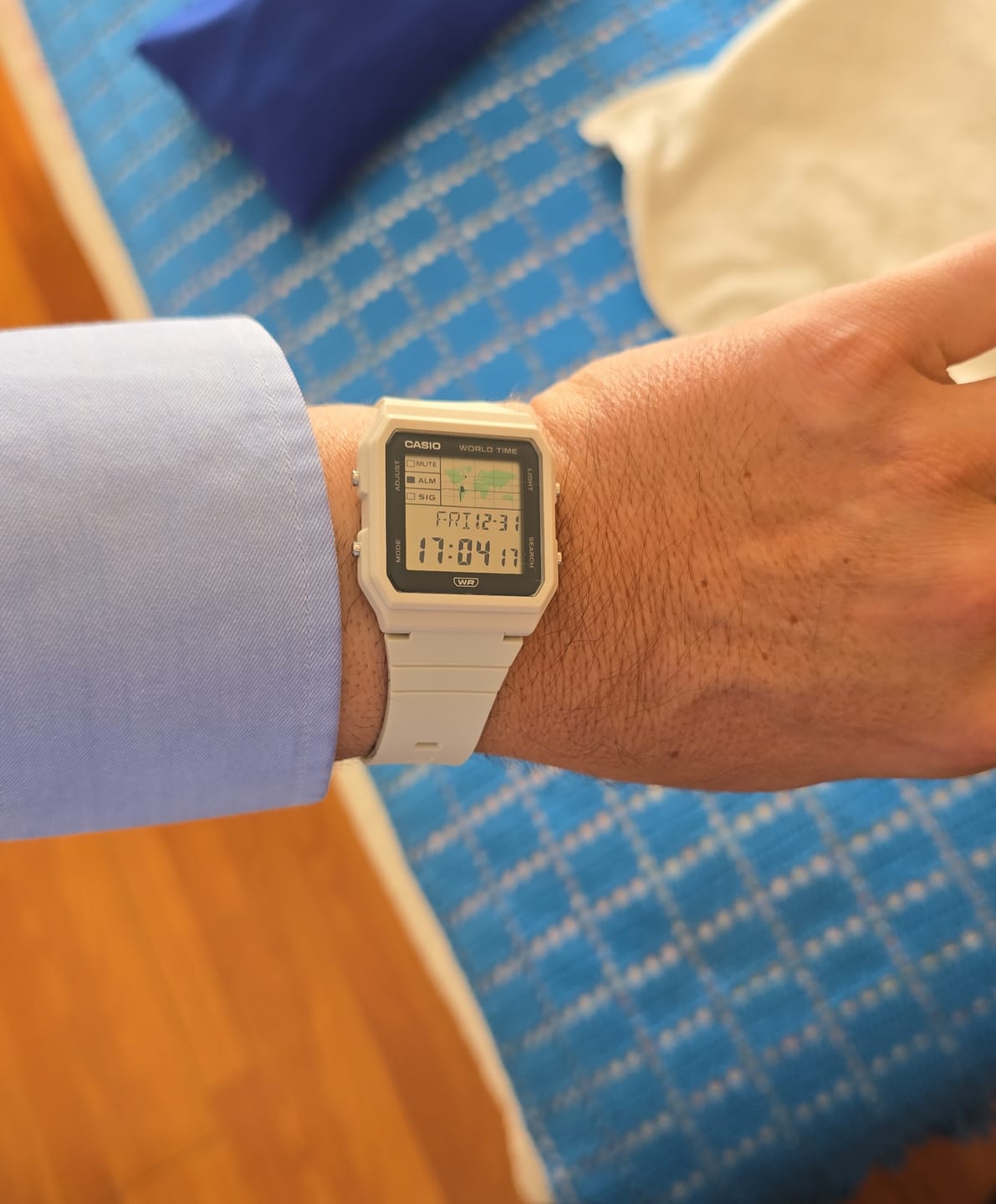 Customer photo review of Reloj Casio Vintage LF-30W-8A World Time Blanco