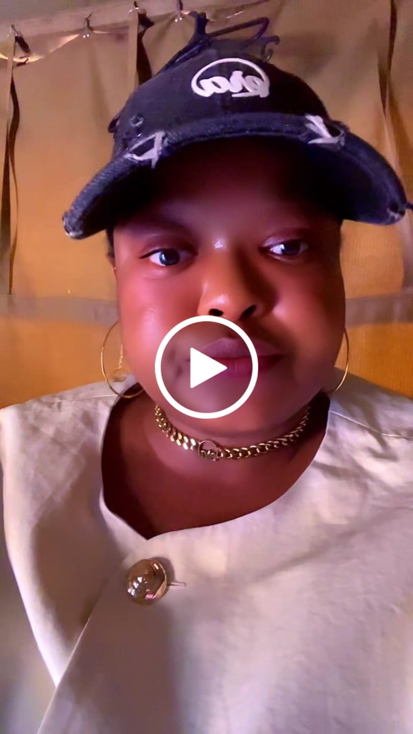 Customer video review of Gold Era Drop Hoops