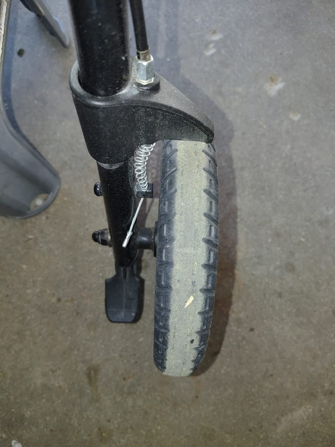 Customer photo review of KLD-9218 All Terrain Dual-Brake Rollator Walker 8" Wheels