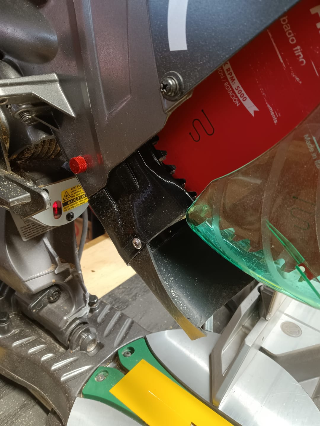 Customer photo review of Dust Collection Chute for Metabo/Hitachi 12" Miter Saw