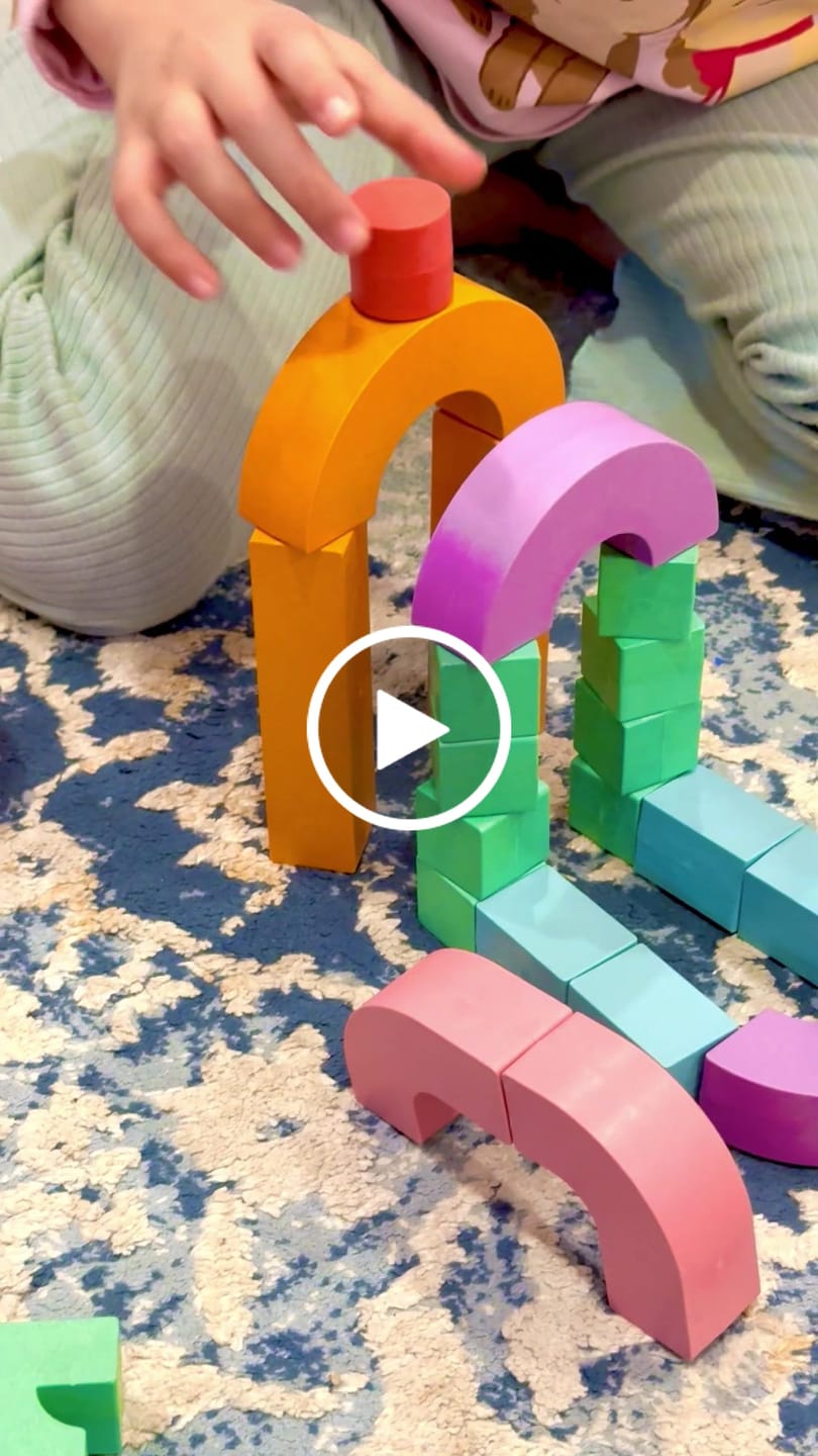 Customer video review of Takween Long Words (UAE)