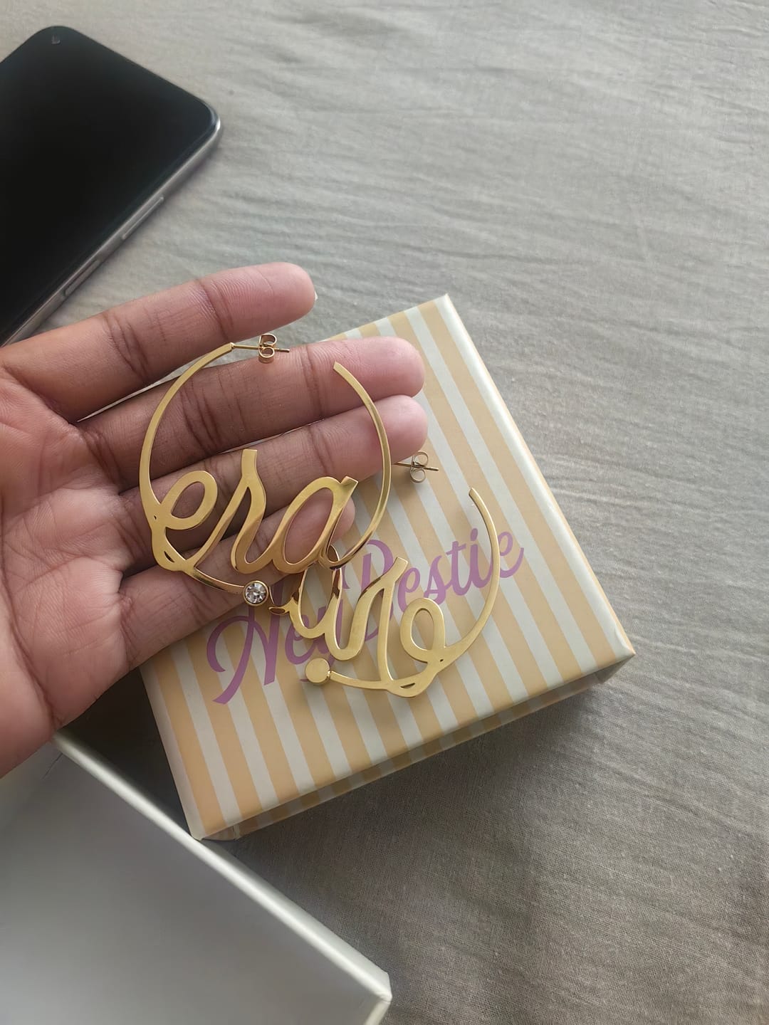Customer photo review of Gold Era Logo Hoops